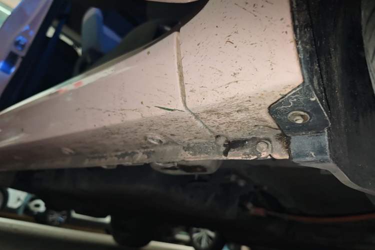 Used Wuling Hongguang MINIEV 2021 Macaron Premium Model – Lithium Iron Phosphate Right Side Sill