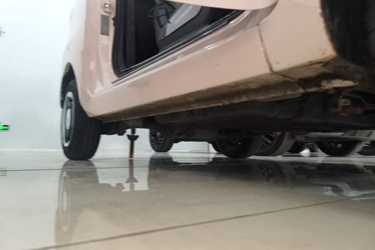 Used Wuling Hongguang MINIEV 2021 Macaron Premium Model – Lithium Iron Phosphate Right Side Sill