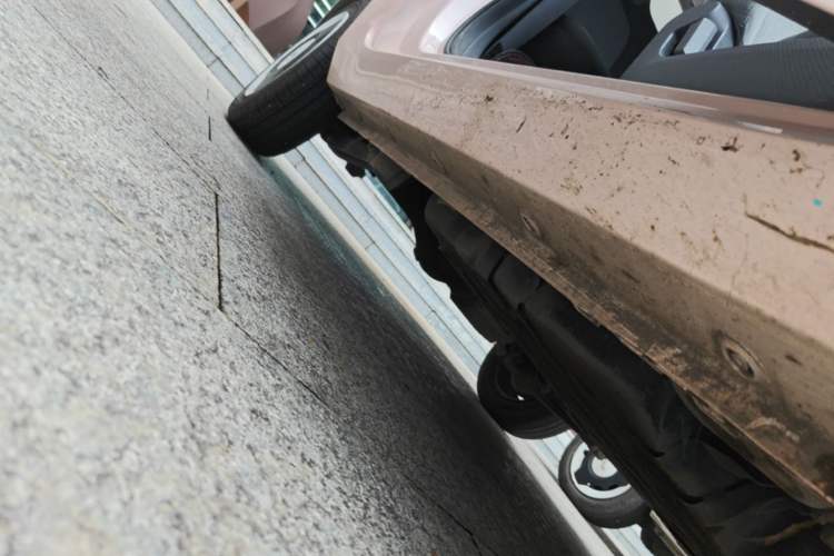 Used Wuling Hongguang MINIEV 2021 Macaron Premium Model – Lithium Iron Phosphate Right Side Sill