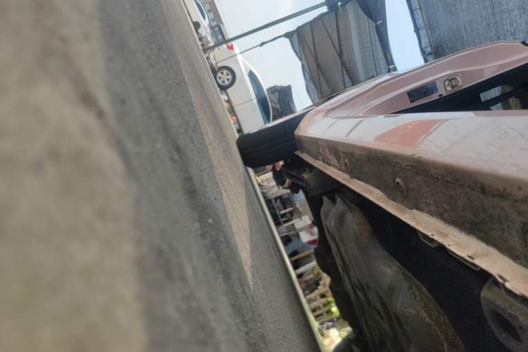 Used Wuling Hongguang MINIEV 2021 Macaron Premium Model – Lithium-NMC Right Side Sill