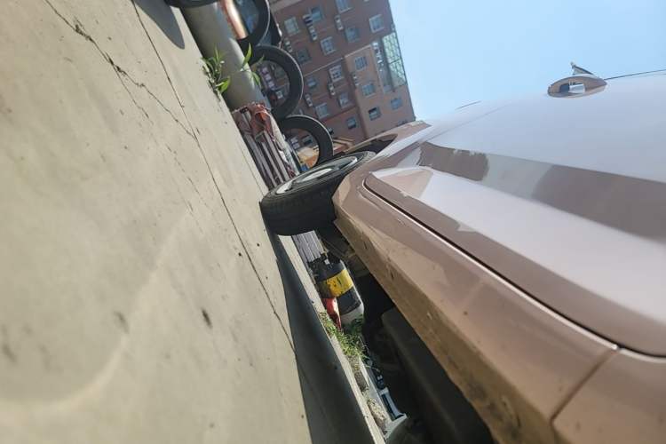 Used Wuling Hongguang MINIEV 2021 Macaron Fashion Edition Lithium-Ion Battery Right Side Sill