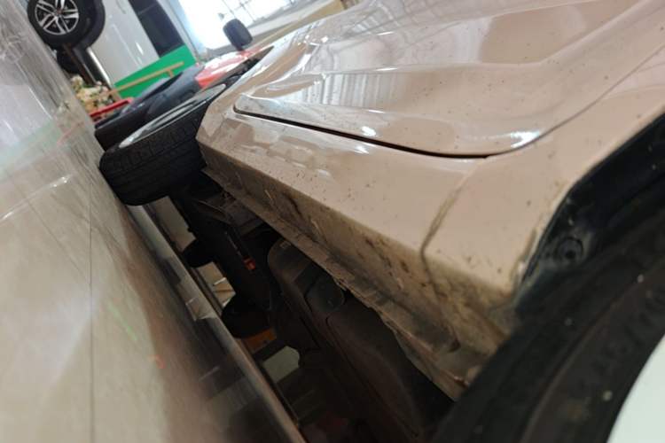 Used Wuling Hongguang MINIEV 2021 Macaron Sandwich Model 170 km Lithium Iron Phosphate Right Side Sill
