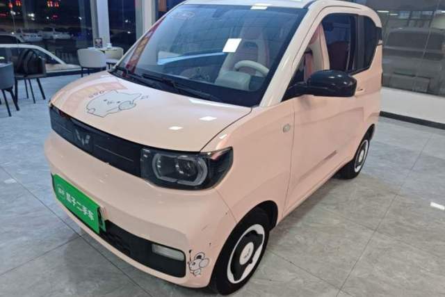 Ojetý Wuling Hongguang MINIEV 2021 Macaron Fashion Model Lithium Iron Phosphate