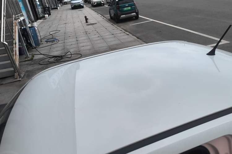 Used Wuling Hongguang MINIEV 2021 Macaron Fashion Model Lithium Iron Phosphate Roof