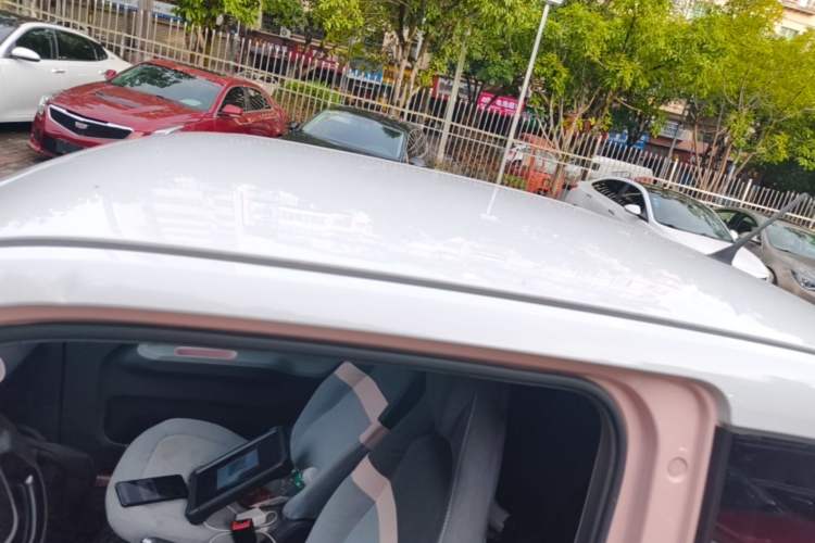 Used Wuling Hongguang MINIEV 2021 Macaron Premium Model – Lithium Iron Phosphate Roof