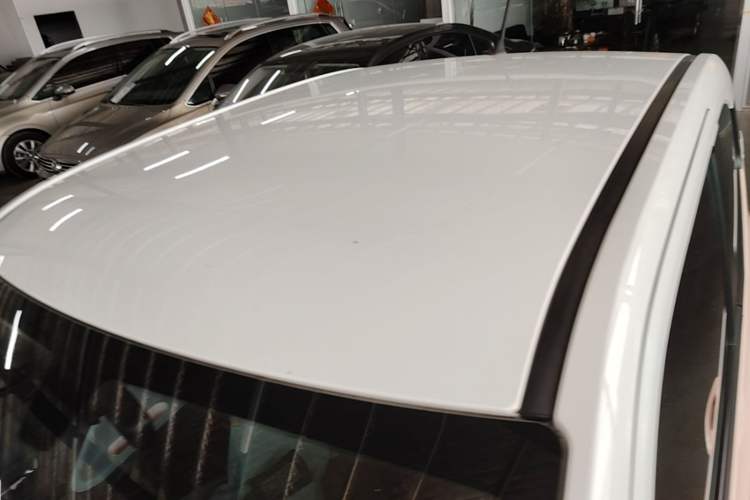 Used Wuling Hongguang MINIEV 2021 Macaron Fashion Model Lithium Iron Phosphate Roof