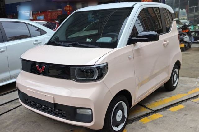 Used Wuling Hongguang MINIEV 2021 Macaron Premium Model – Lithium-NMC