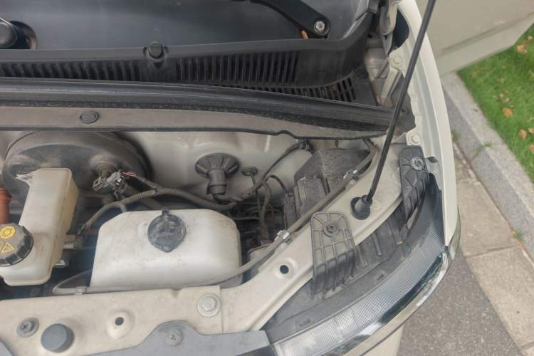 Used Wuling Hongguang MINIEV 2021 Macaron Premium Model – Lithium-NMC Engine Bay Left