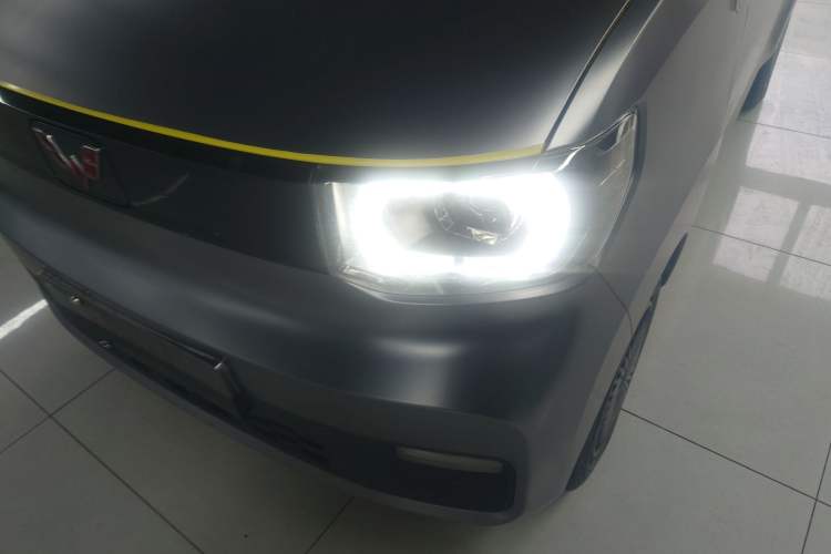 Used Wuling Hongguang MINIEV 2021 Macaron Fashion Model Lithium Iron Phosphate Left Front Headlight