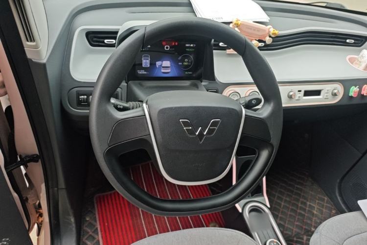 Used Wuling Hongguang MINIEV 2021 Macaron Premium Model – Lithium Iron Phosphate Steering Wheel