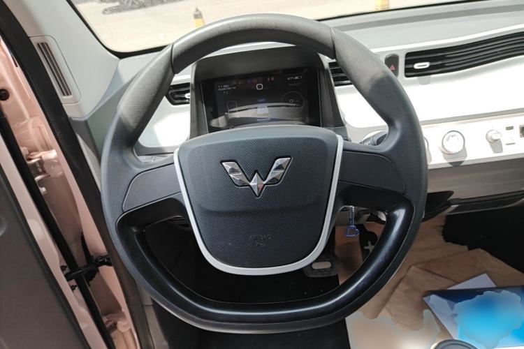 Used Wuling Hongguang MINIEV 2021 Macaron Premium Model – Lithium Iron Phosphate Steering Wheel