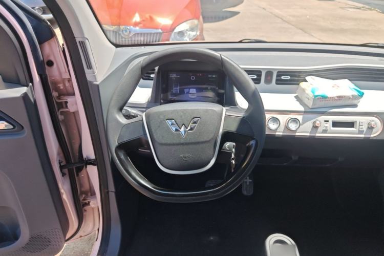 Used Wuling Hongguang MINIEV 2021 Macaron Premium Model – Lithium Iron Phosphate Steering Wheel