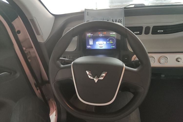 Used Wuling Hongguang MINIEV 2021 Macaron Premium Model – Lithium Iron Phosphate Steering Wheel