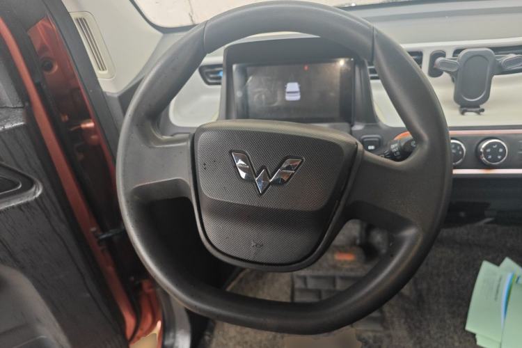 Used Wuling Hongguang MINIEV 2021 Macaron Premium Model – Lithium Iron Phosphate Steering Wheel