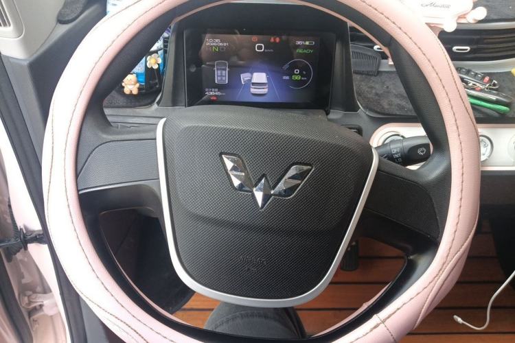 Used Wuling Hongguang MINIEV 2021 Macaron Premium Model – Lithium-NMC Steering Wheel