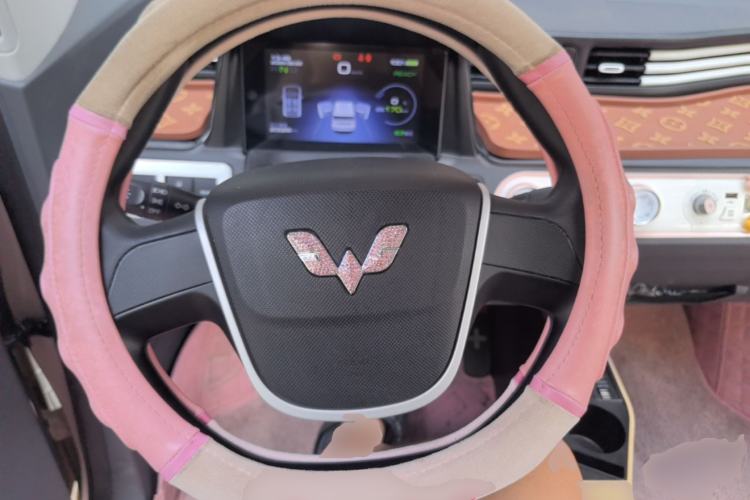 Used Wuling Hongguang MINIEV 2021 Macaron Premium Model – Lithium Iron Phosphate Steering Wheel