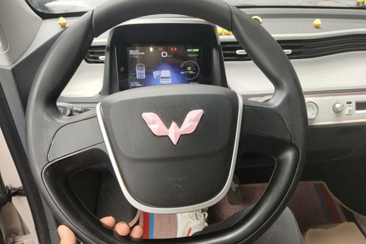 Used Wuling Hongguang MINIEV 2021 Macaron Fashion Edition Lithium-Ion Battery Steering Wheel