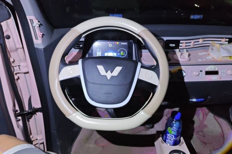 Used Wuling Hongguang MINIEV 2021 Macaron Premium Model – Lithium Iron Phosphate Steering Wheel
