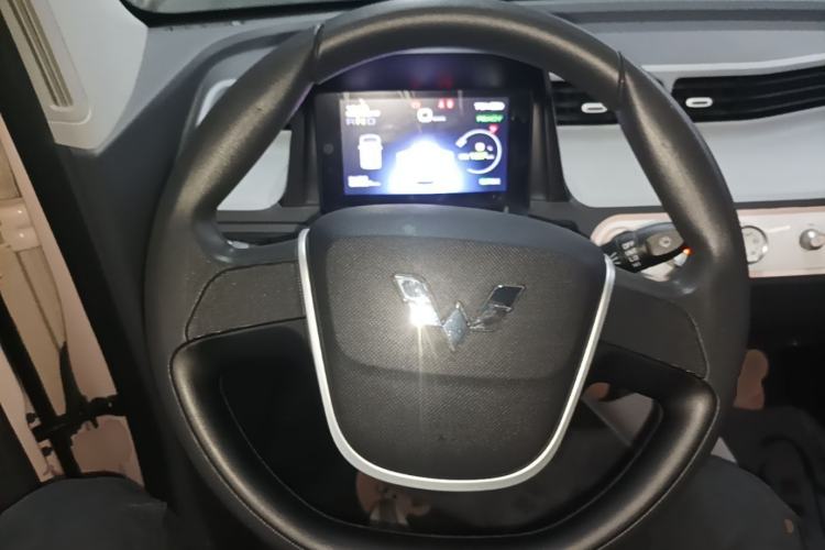 Used Wuling Hongguang MINIEV 2021 Macaron Premium Model – Lithium Iron Phosphate Steering Wheel