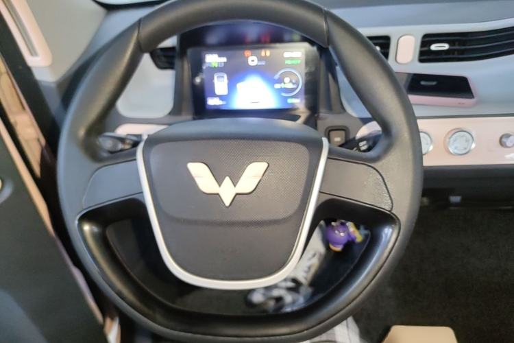 Used Wuling Hongguang MINIEV 2021 Macaron Premium Model – Lithium Iron Phosphate Steering Wheel
