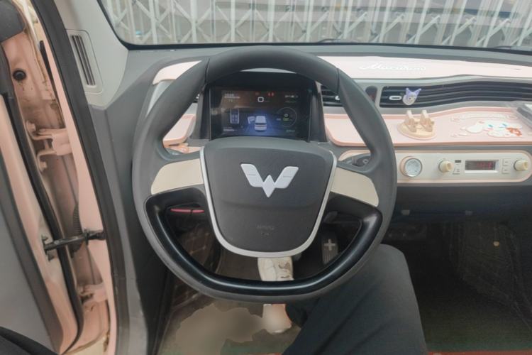 Used Wuling Hongguang MINIEV 2021 Macaron Premium Model – Lithium-NMC Steering Wheel