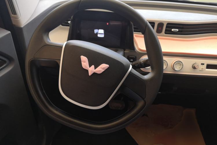 Used Wuling Hongguang MINIEV 2021 Macaron Premium Model – Lithium Iron Phosphate Steering Wheel