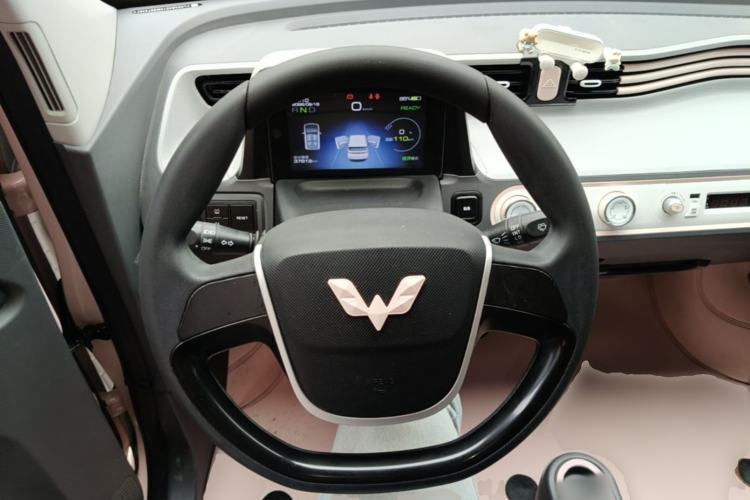Used Wuling Hongguang MINIEV 2021 Macaron Premium Model – Lithium-NMC Steering Wheel