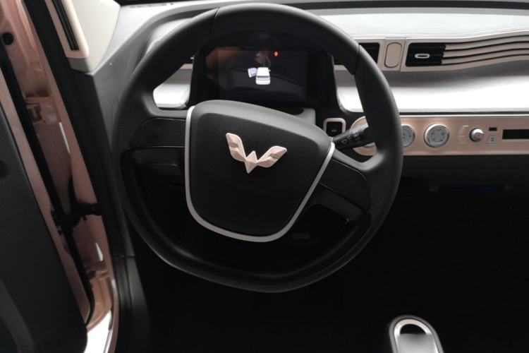 Used Wuling Hongguang MINIEV 2021 Macaron Premium Model – Lithium Iron Phosphate Steering Wheel