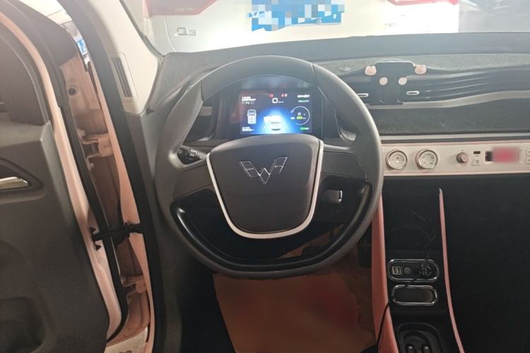 Used Wuling Hongguang MINIEV 2021 Macaron Fashion Model Lithium Iron Phosphate Steering Wheel