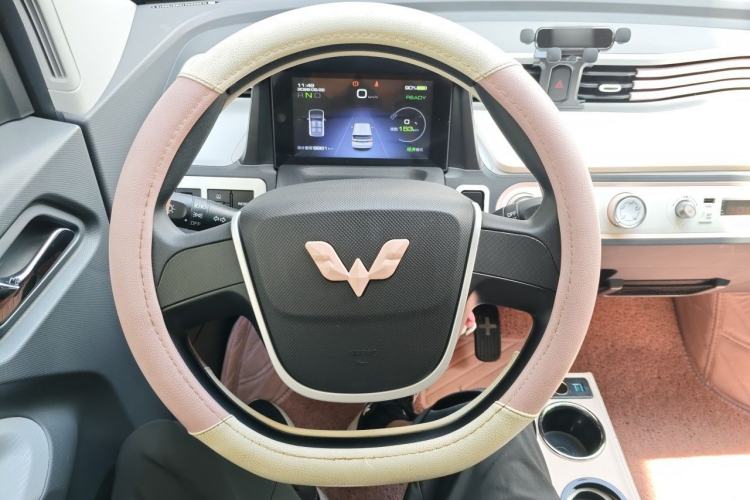 Used Wuling Hongguang MINIEV 2021 Macaron Premium Model – Lithium Iron Phosphate Steering Wheel