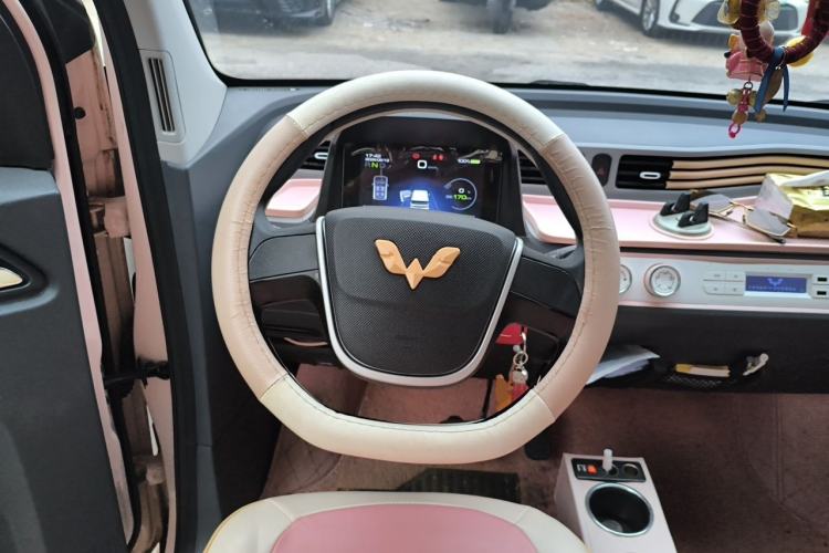 Used Wuling Hongguang MINIEV 2021 Macaron Premium Model – Lithium-NMC Steering Wheel