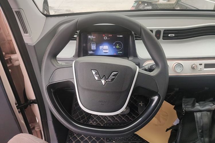 Used Wuling Hongguang MINIEV 2021 Macaron Fashion Model Lithium Iron Phosphate Steering Wheel