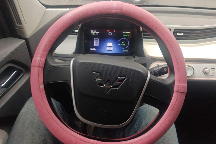 Used Wuling Hongguang MINIEV 2021 Macaron Fashion Model Lithium Iron Phosphate Steering Wheel