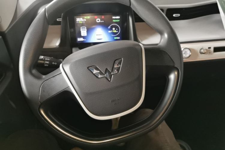 Used Wuling Hongguang MINIEV 2021 Macaron Premium Model – Lithium Iron Phosphate Steering Wheel