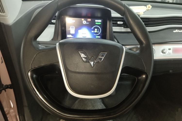 Used Wuling Hongguang MINIEV 2021 Macaron Premium Model – Lithium Iron Phosphate Steering Wheel