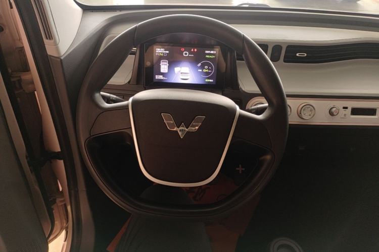Used Wuling Hongguang MINIEV 2021 Macaron Premium Model – Lithium Iron Phosphate Steering Wheel