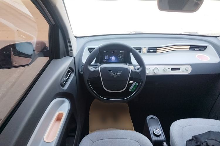 Used Wuling Hongguang MINIEV 2021 Macaron Fashion Edition Lithium-Ion Battery Steering Wheel