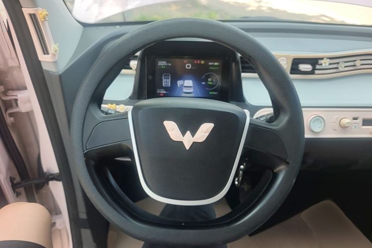 Used Wuling Hongguang MINIEV 2021 Macaron Fashion Edition Lithium-Ion Battery Steering Wheel