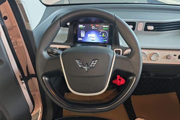 Used Wuling Hongguang MINIEV 2021 Macaron Premium Model – Lithium Iron Phosphate Steering Wheel