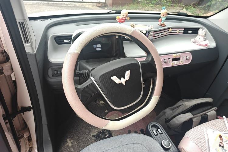 Used Wuling Hongguang MINIEV 2021 Macaron Premium Model – Lithium Iron Phosphate Steering Wheel