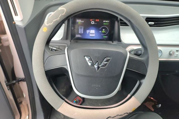 Used Wuling Hongguang MINIEV 2021 Macaron Premium Model – Lithium-NMC Steering Wheel