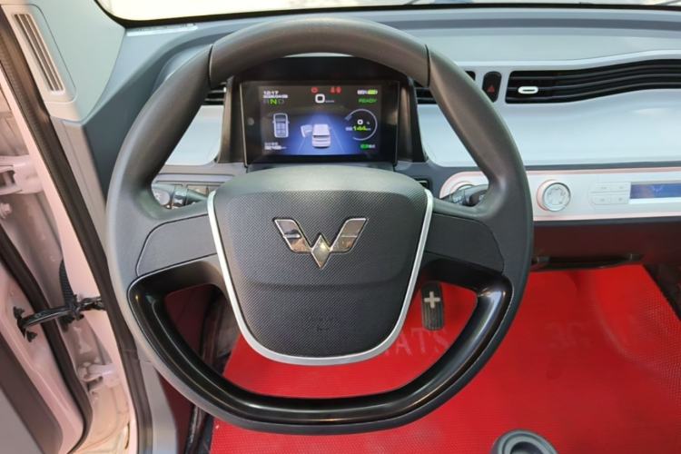Used Wuling Hongguang MINIEV 2021 Macaron Premium Model – Lithium Iron Phosphate Steering Wheel