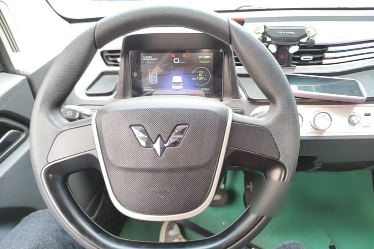 Used Wuling Hongguang MINIEV 2021 Macaron Premium Model – Lithium-NMC Steering Wheel
