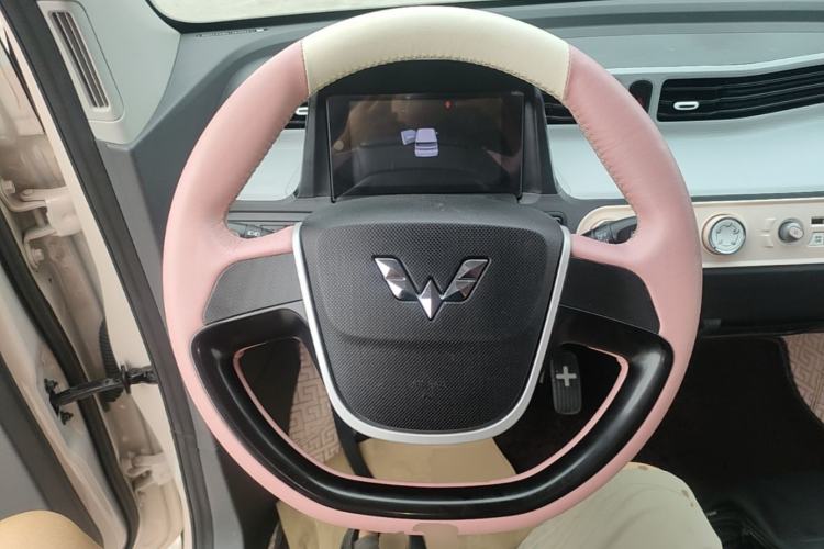 Used Wuling Hongguang MINIEV 2021 Macaron Premium Model – Lithium Iron Phosphate Steering Wheel