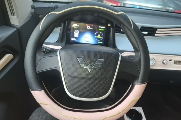 Used Wuling Hongguang MINIEV 2021 Macaron Premium Model – Lithium Iron Phosphate Steering Wheel