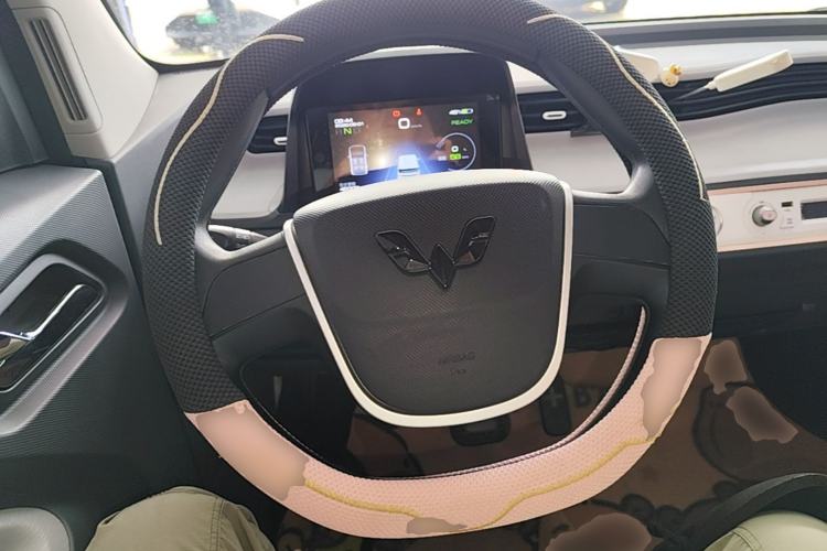 Used Wuling Hongguang MINIEV 2021 Macaron Fashion Edition Lithium-Ion Battery Steering Wheel