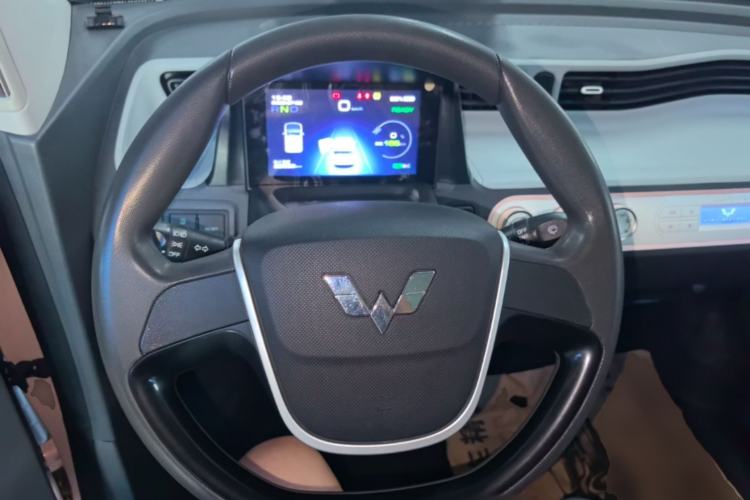 Used Wuling Hongguang MINIEV 2021 Macaron Premium Model – Lithium Iron Phosphate Steering Wheel