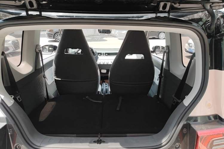 Used Wuling Hongguang MINIEV 2021 Macaron Premium Model – Lithium Iron Phosphate Trunk