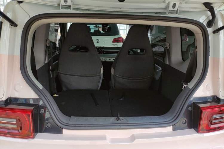 Used Wuling Hongguang MINIEV 2021 Macaron Premium Model – Lithium Iron Phosphate Trunk