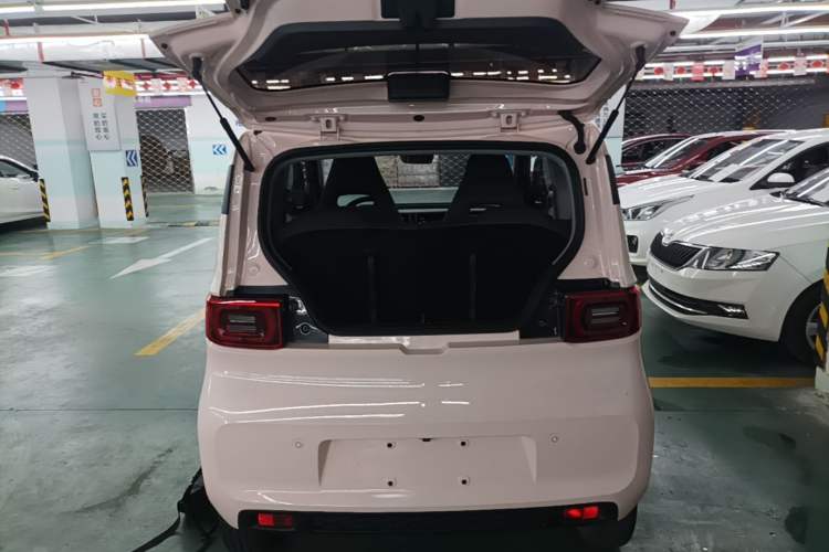 Used Wuling Hongguang MINIEV 2021 Macaron Sandwich Model 120 km Lithium NMC Trunk